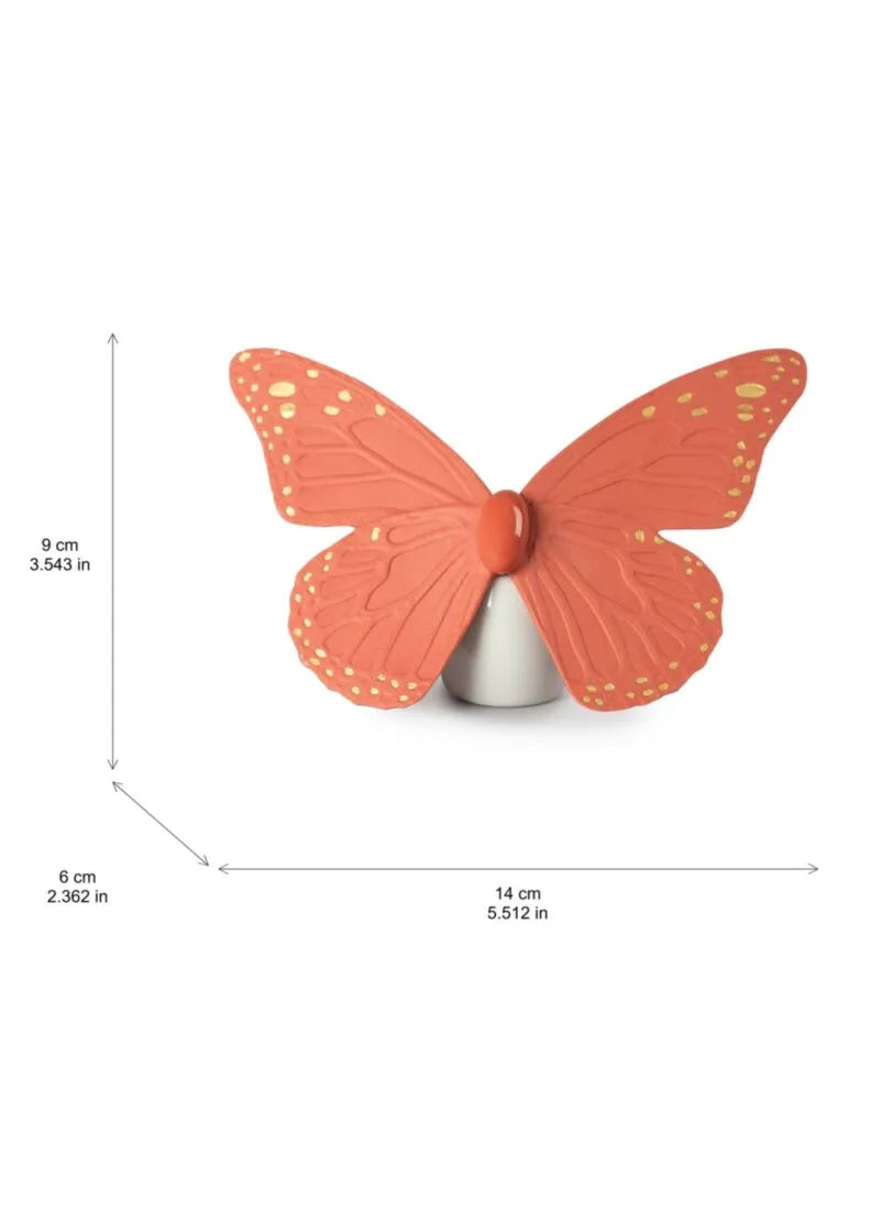 Figura Mariposa. Lustre oro y Coral